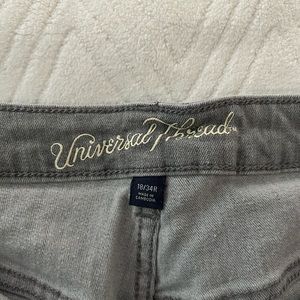 Universal Thread